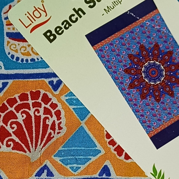 SEASHELLS TROPICAL PRINT FULL SIZE SARONG W/ FRING - Picture 3 of 3